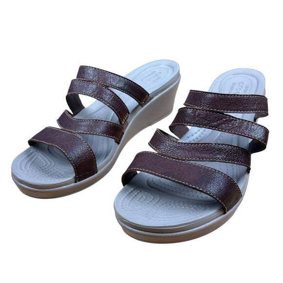 CROCS Leigh-Ann Leather Brown Wedge Sandals women’s Sz 8 - Picture 1 of 10